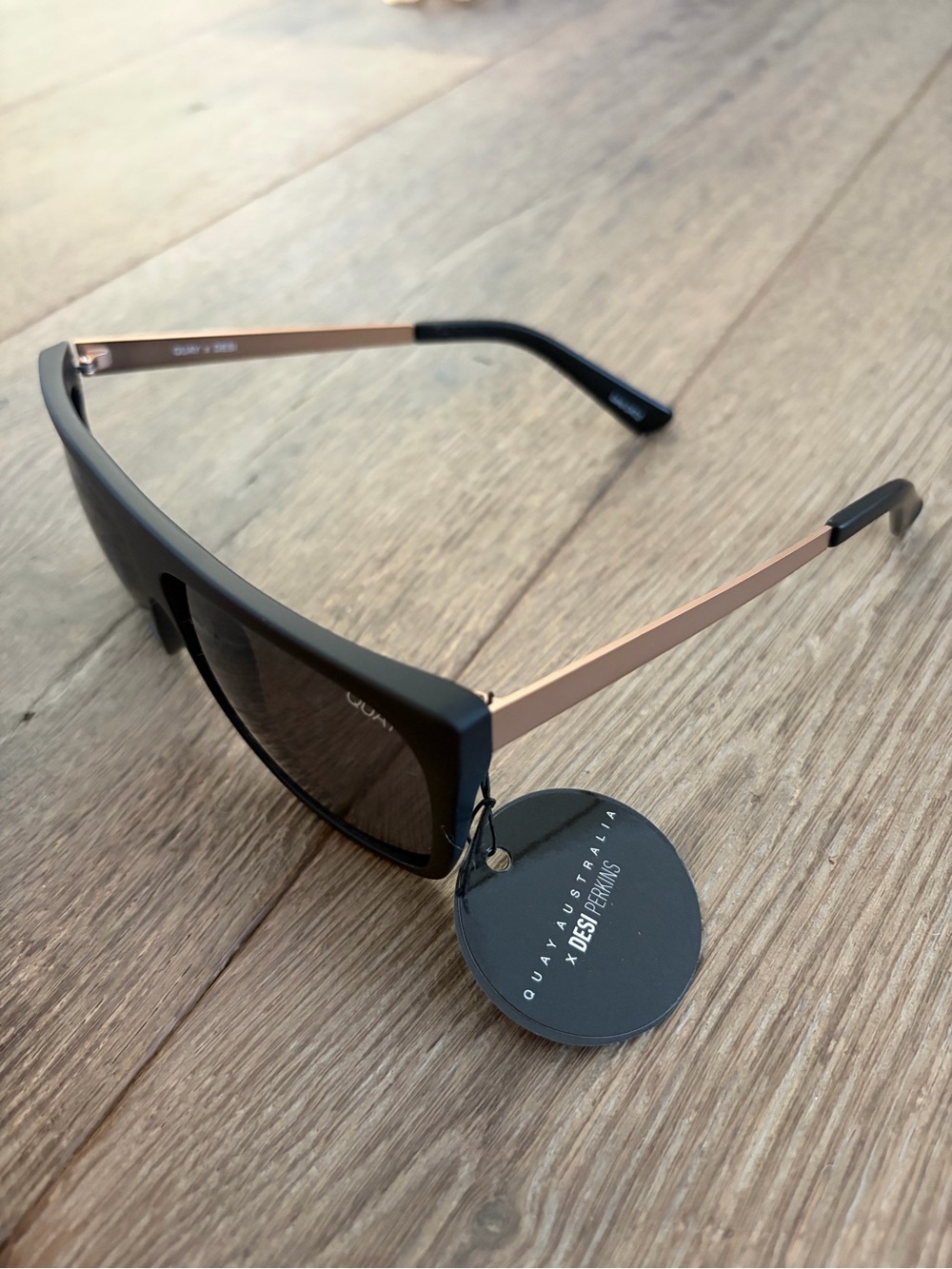 NWT Quay X Desi Perkins On The Low Square Sunglasses - Picture 5 of 5